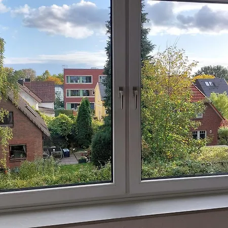 An Der S-bahnstation Thesdorf Lejlighed