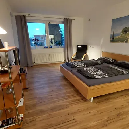 An Der S-bahnstation Thesdorf Lejlighed Pinneberg