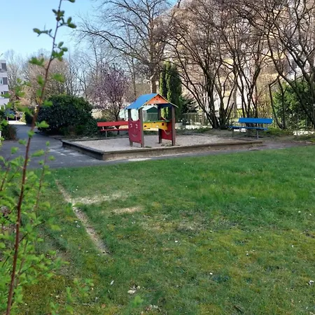 An Der S-bahnstation Thesdorf Pinneberg